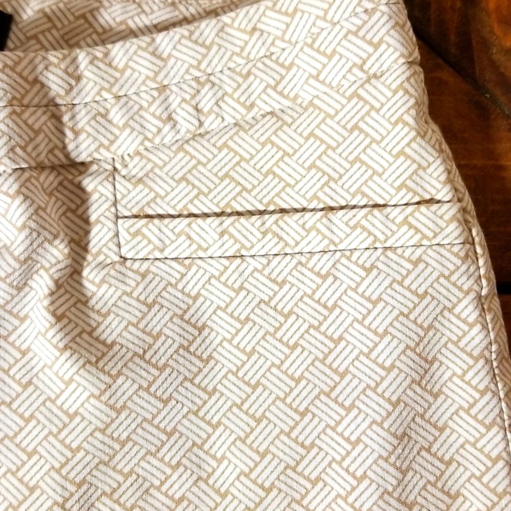 Sz 8P Golf style Shorts - Picture 6 of 6